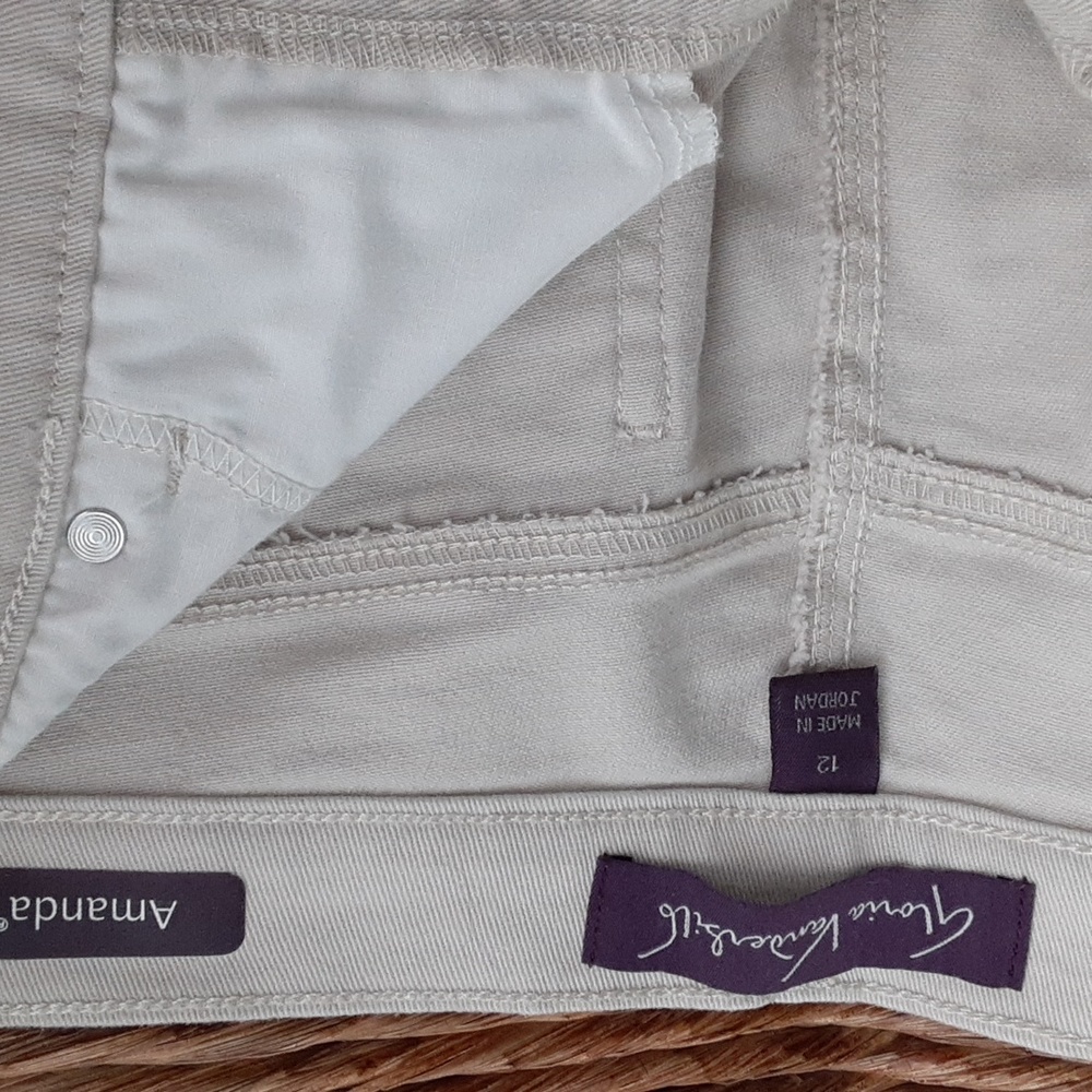 Gloria Vanderbilt jeans size 12 - Picture 2 of 5